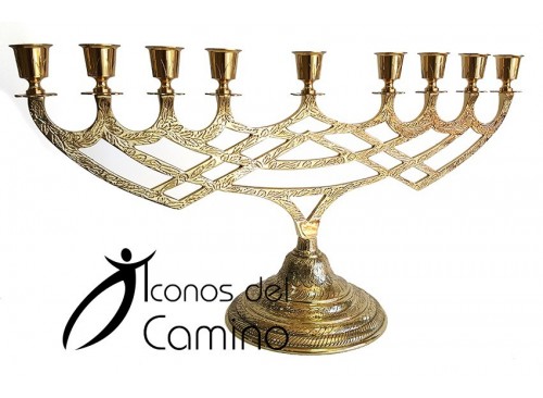 Candelabro Menorah dorado labrado EUCARISTÍAS SOLEMNES ALTAR SIGNOS CAMINO NEOCATECUMENAL
